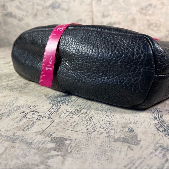 Libaire Made in U.S.A. vintage leather shoulder/crossbody bag - Picture 14 of 14